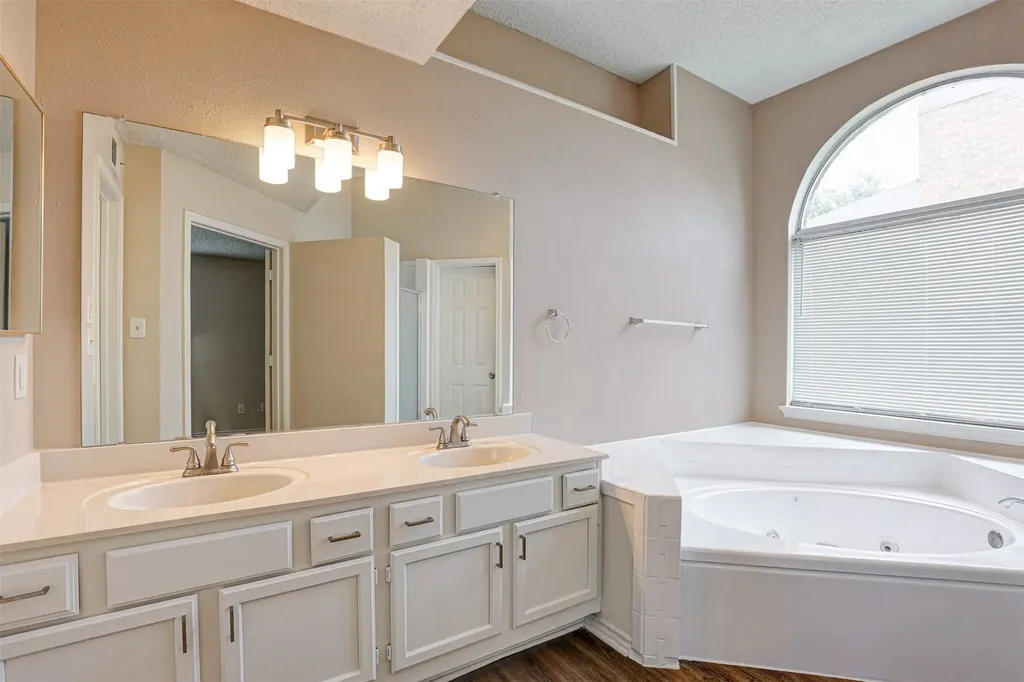202 Lavender Drive Cedar Hill TX 75104