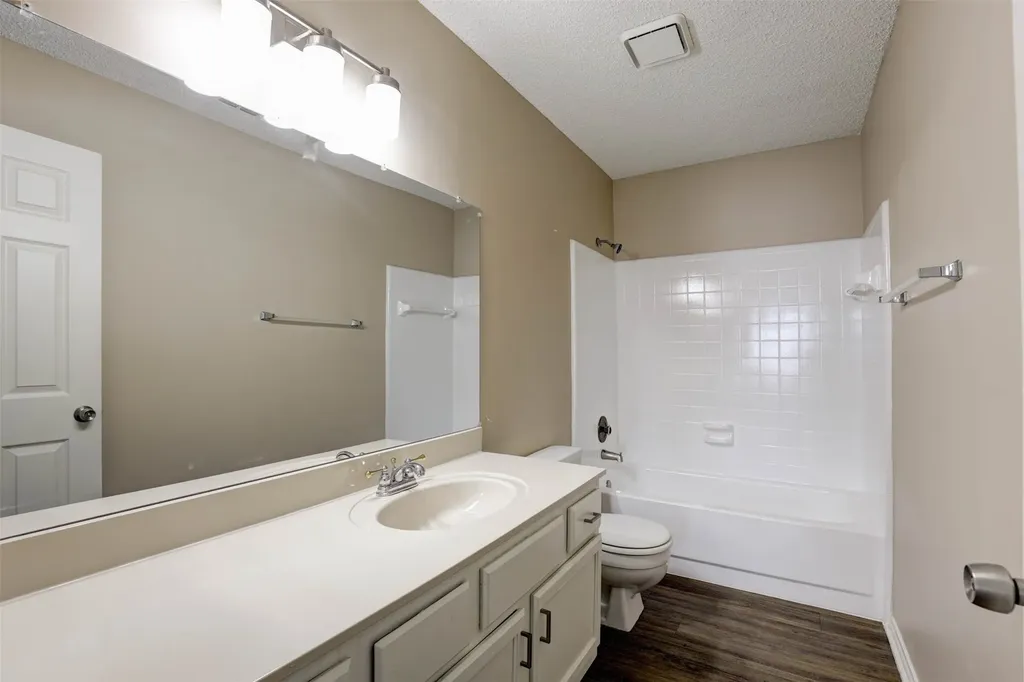 202 Lavender Drive Cedar Hill TX 75104