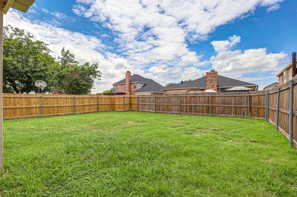 202 Lavender Drive Cedar Hill TX 75104