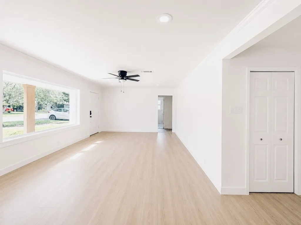 5517 Santa Barbara Avenue Fort Worth TX 76114