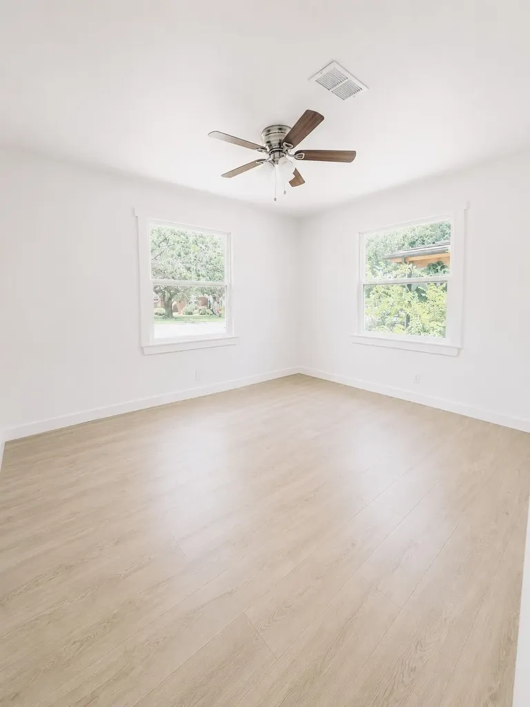 5517 Santa Barbara Avenue Fort Worth TX 76114