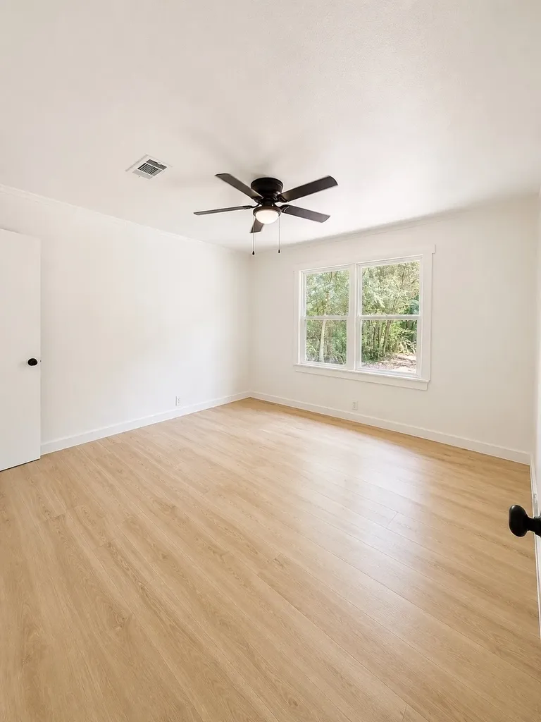 5517 Santa Barbara Avenue Fort Worth TX 76114