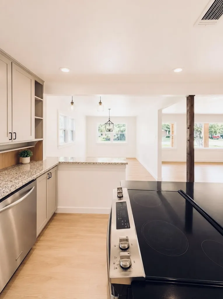 5517 Santa Barbara Avenue Fort Worth TX 76114