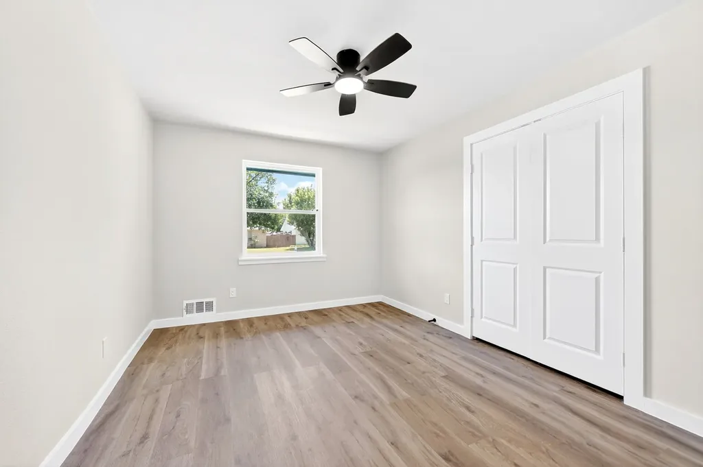 5737 Everglade Road Dallas TX 75227