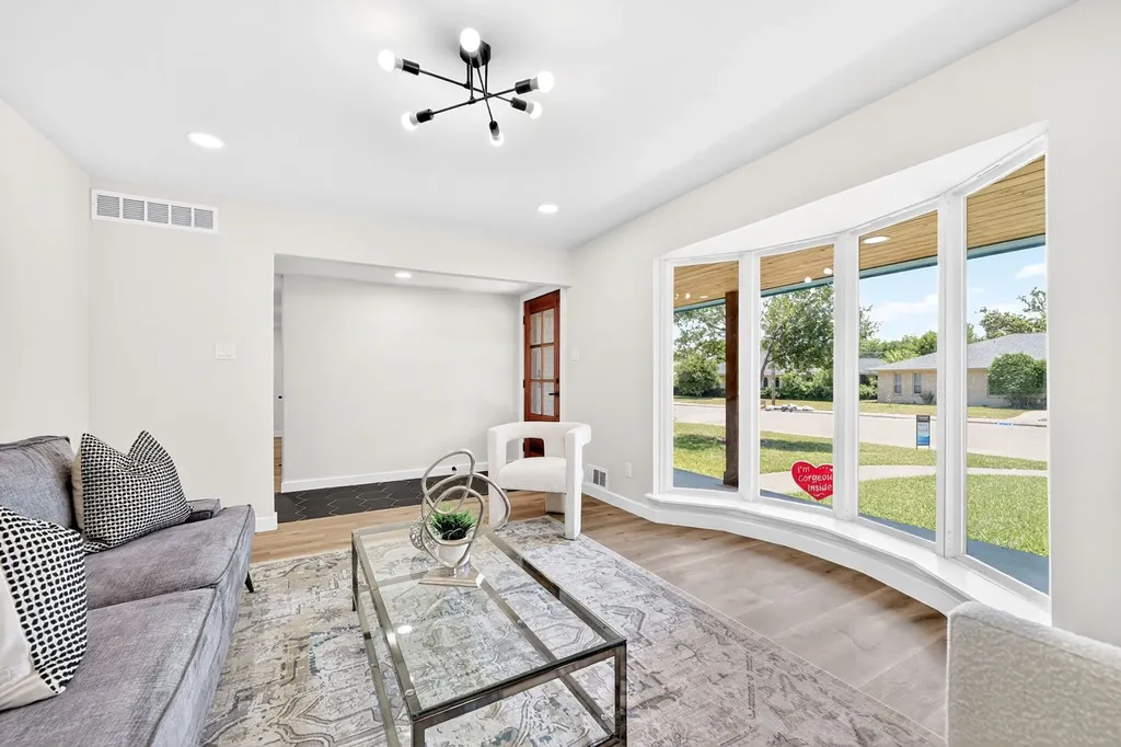 5737 Everglade Road Dallas TX 75227