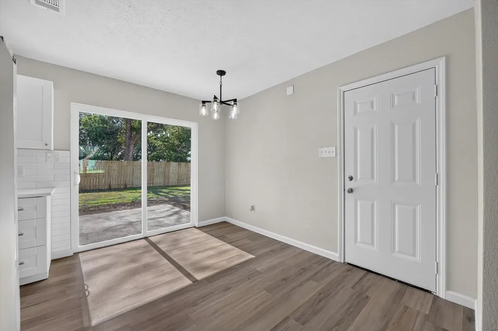 900 S 3rd Street Sanger TX 76266