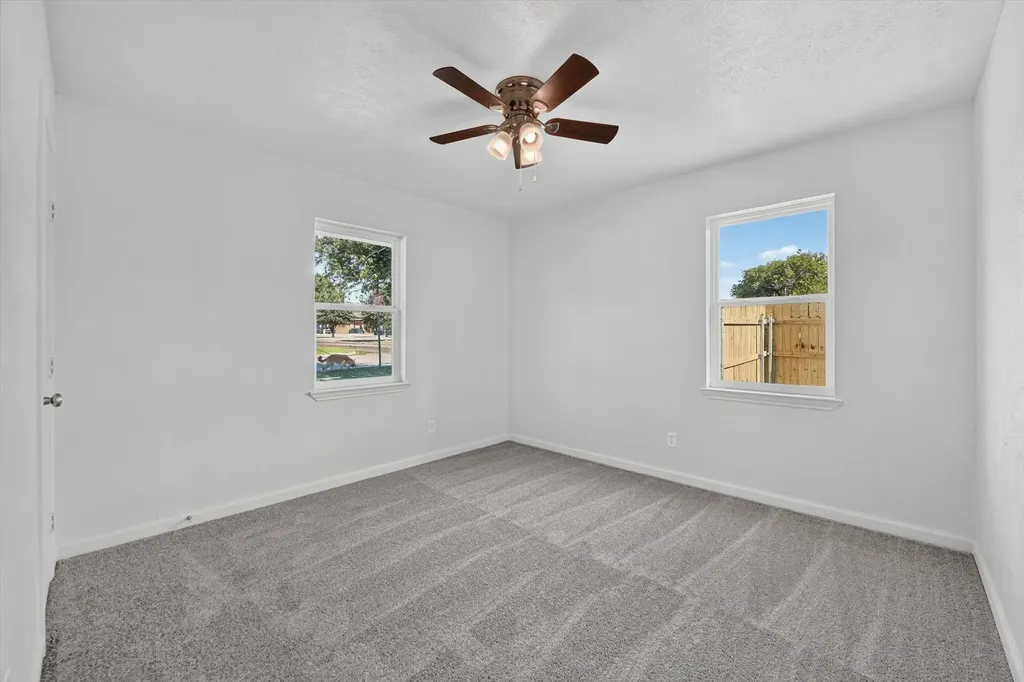 900 S 3rd Street Sanger TX 76266