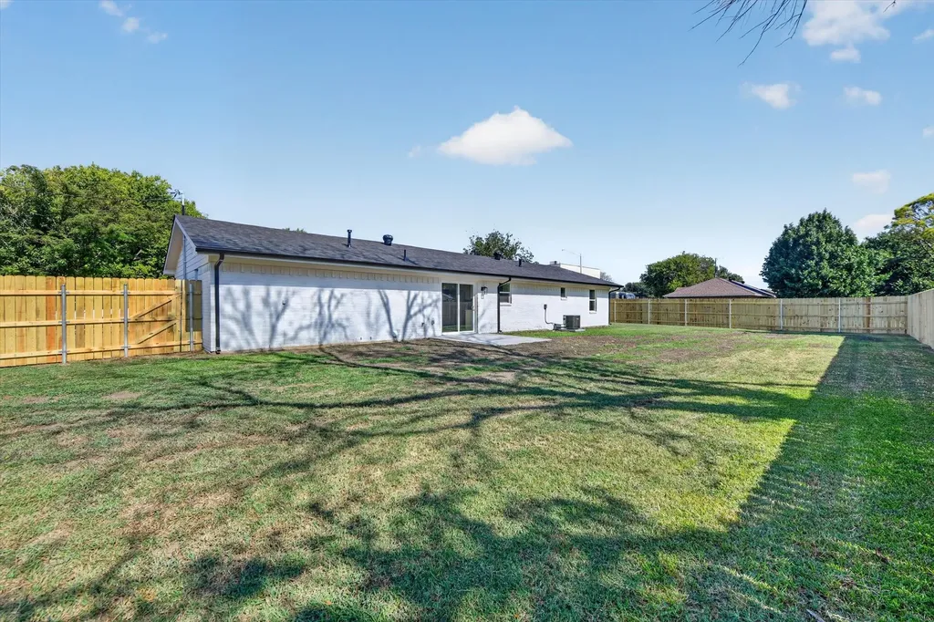 900 S 3rd Street Sanger TX 76266