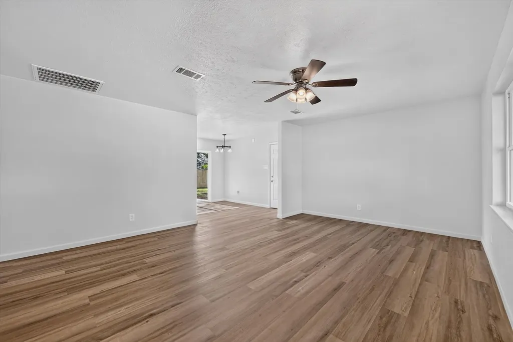 900 S 3rd Street Sanger TX 76266