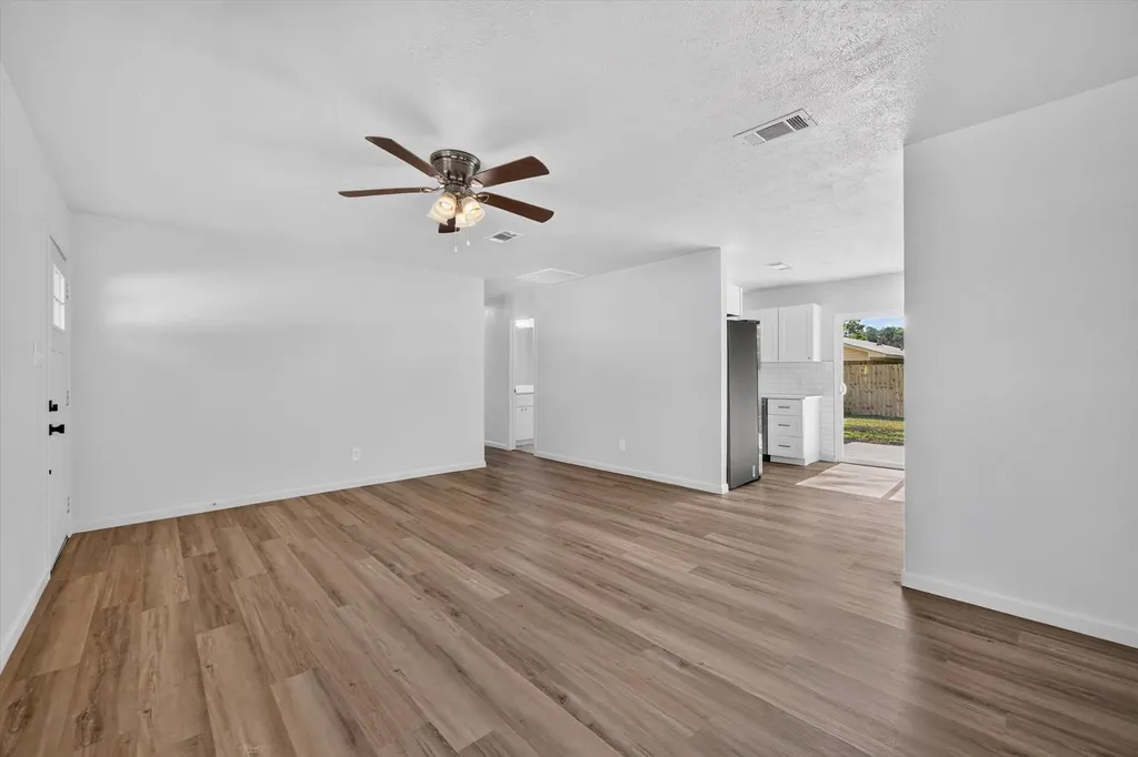 900 S 3rd Street Sanger TX 76266