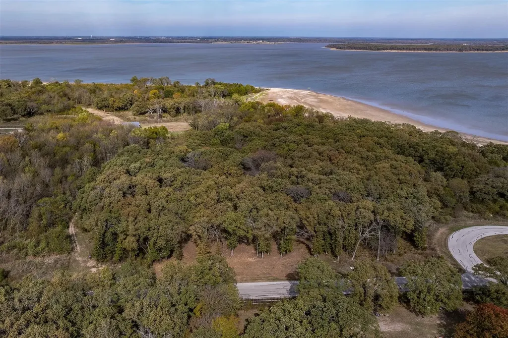 8375 Southern Shore Court Kemp TX 75143