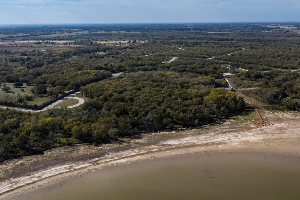 8375 Southern Shore Court Kemp TX 75143