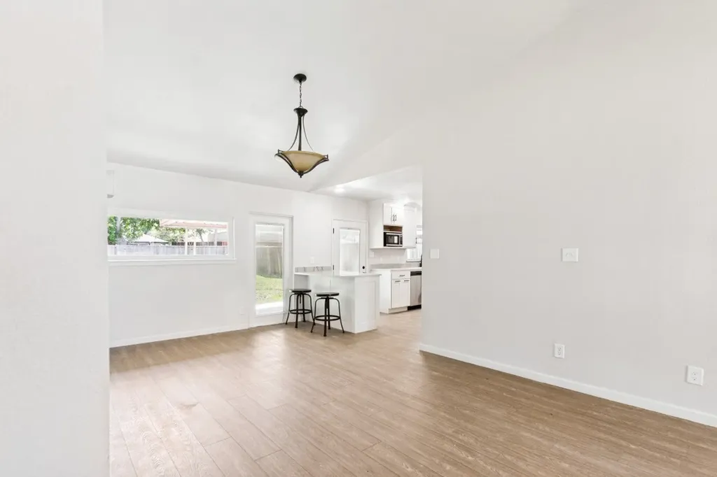 5033 Overcrest Drive Garland TX 75043