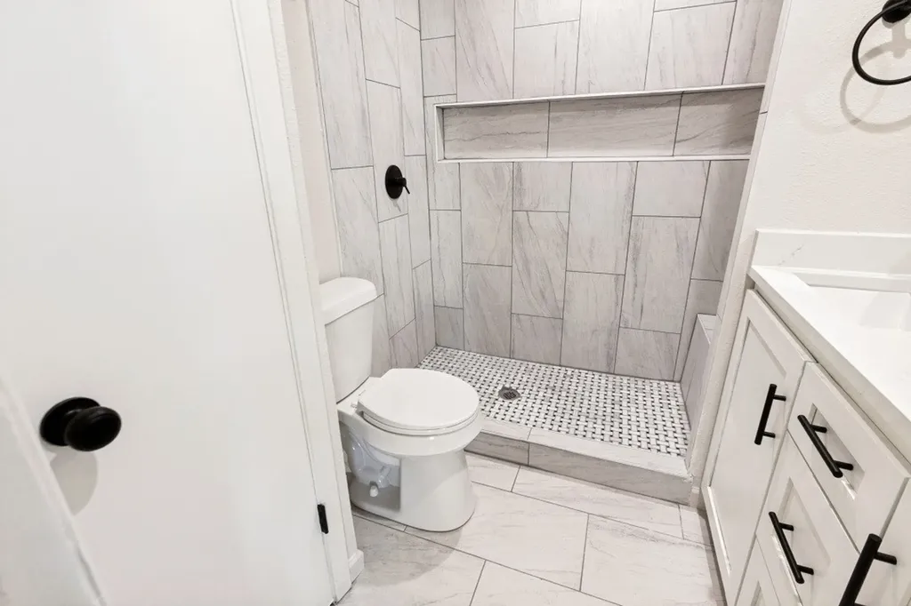 5033 Overcrest Drive Garland TX 75043