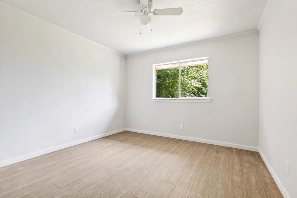 5033 Overcrest Drive Garland TX 75043