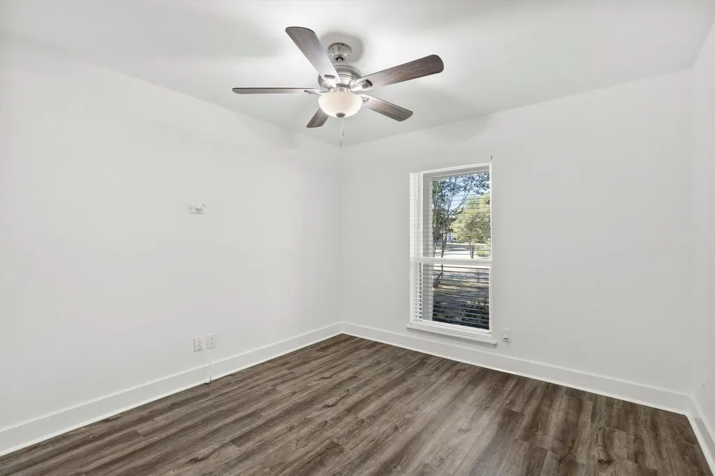 2814 Lindbergh Drive Dallas TX 75228