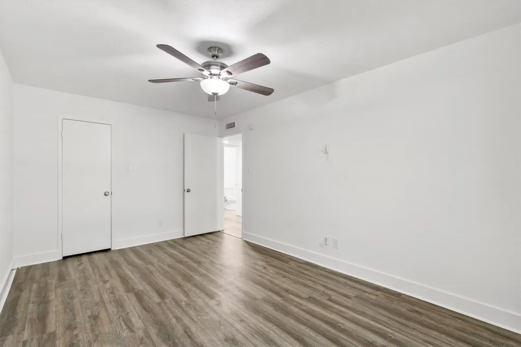 2814 Lindbergh Drive Dallas TX 75228
