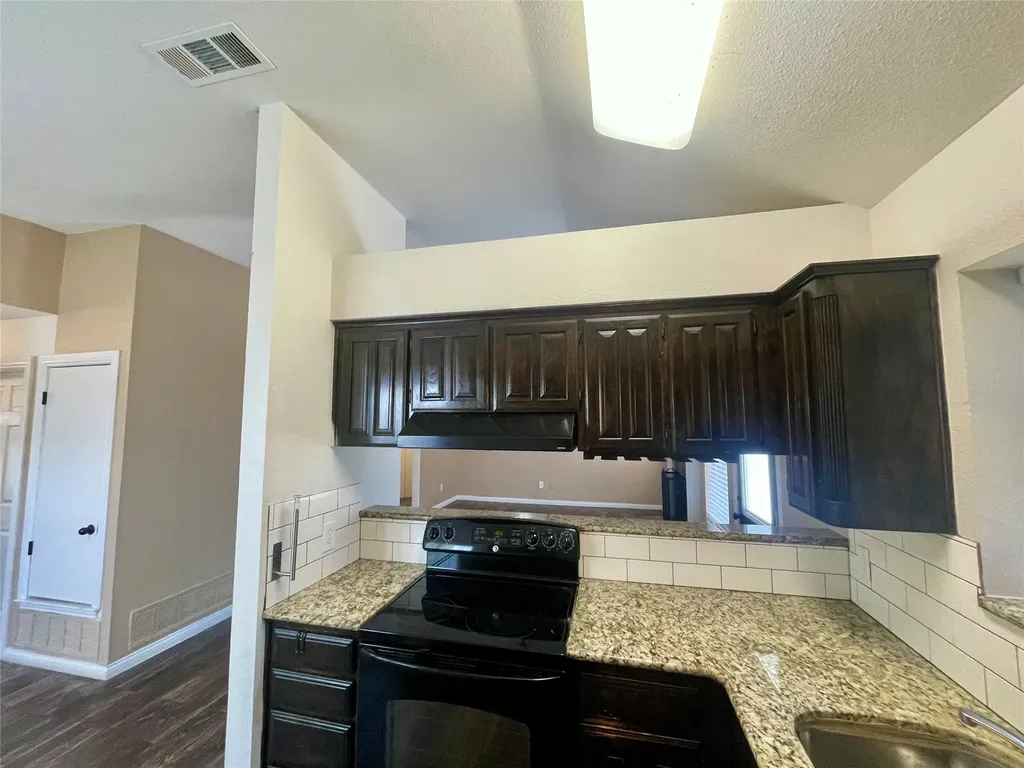 625 Main Street Roanoke TX 76262