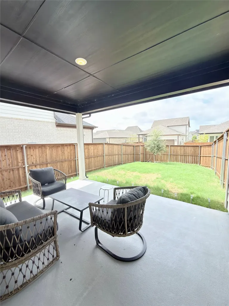 5408 Crosstrees Street Rowlett TX 75088