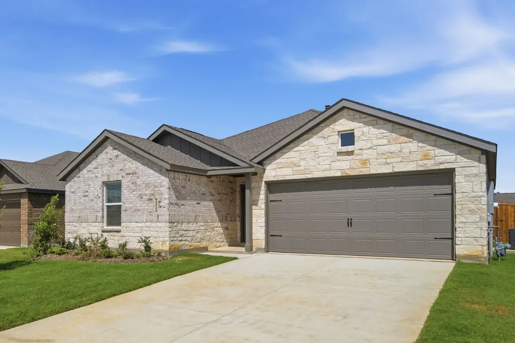2536 Farrier Lane Aubrey TX 76227
