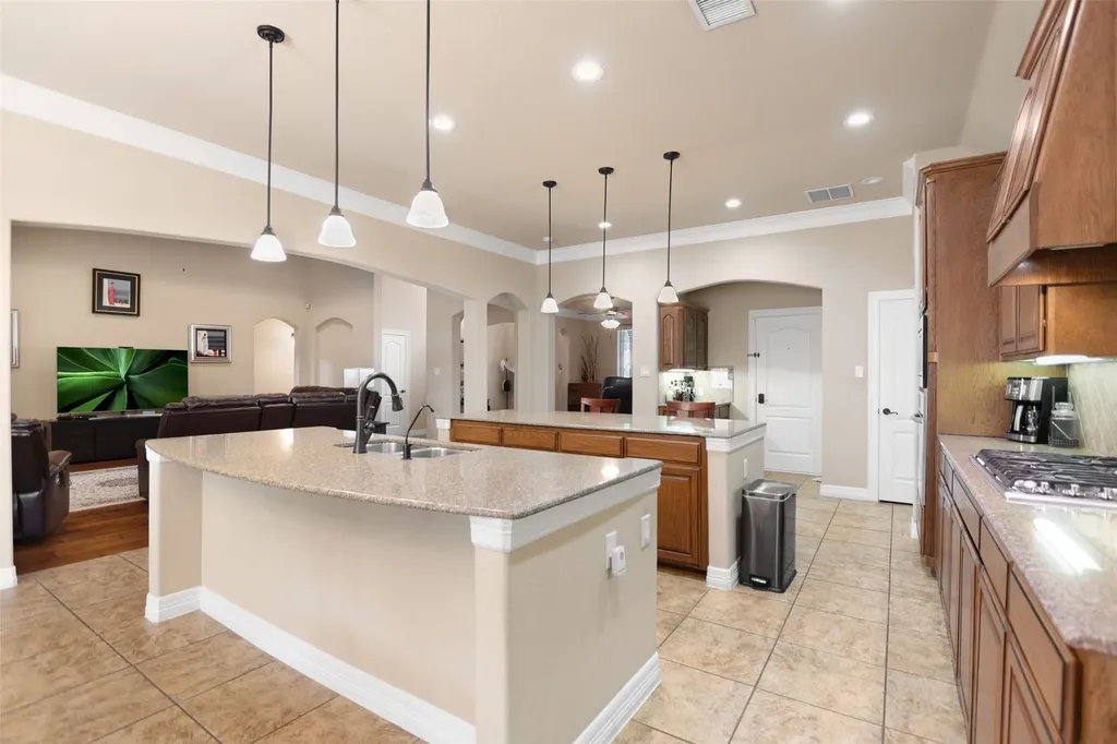 100 Parker Oaks Lane Weatherford TX 76087