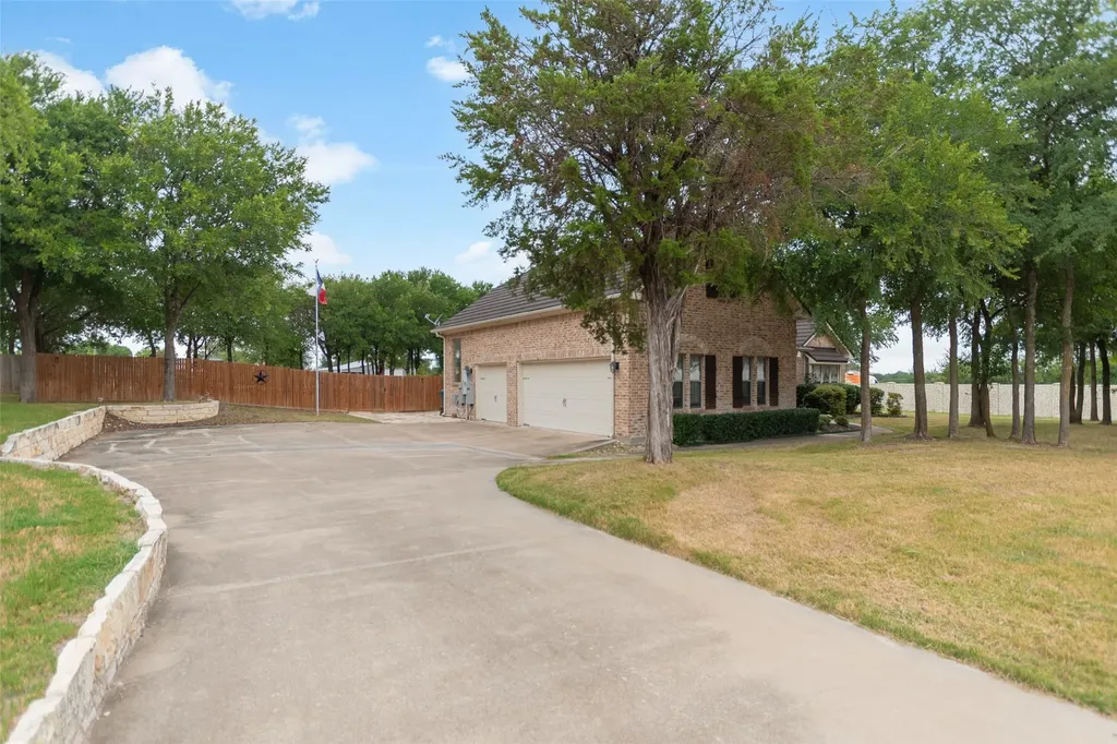 100 Parker Oaks Lane Weatherford TX 76087