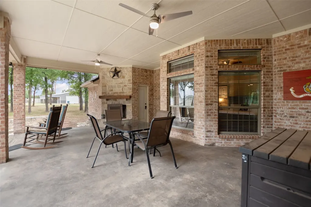 100 Parker Oaks Lane Weatherford TX 76087