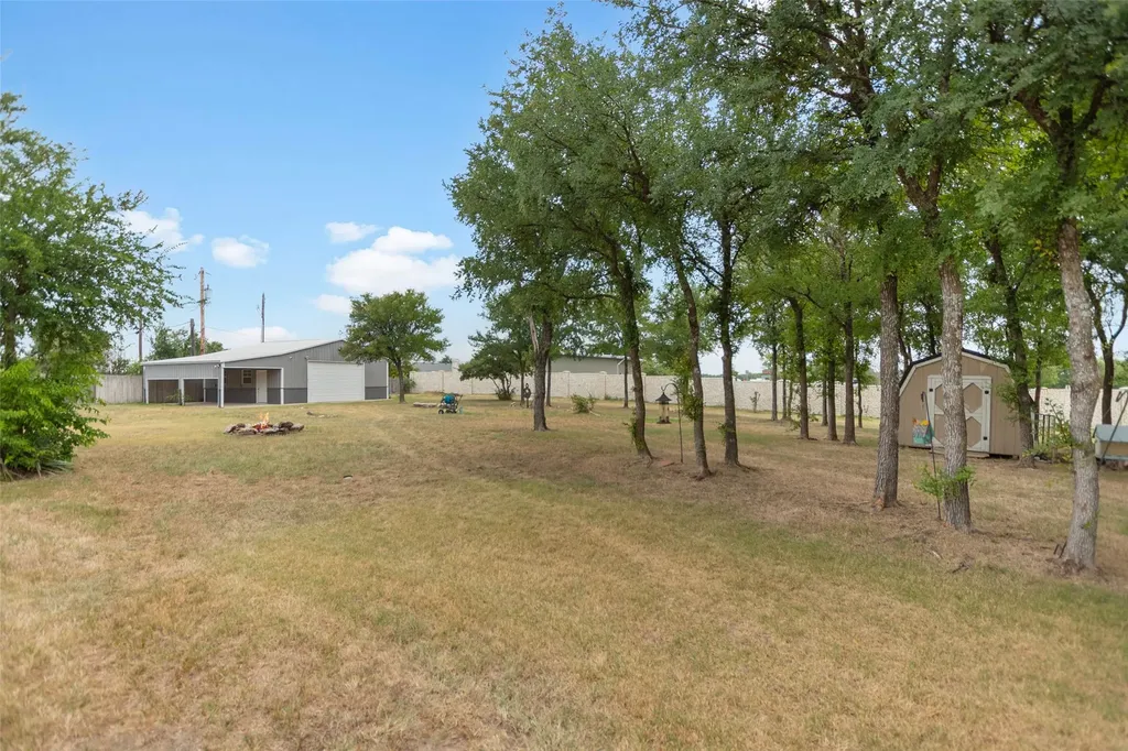100 Parker Oaks Lane Weatherford TX 76087