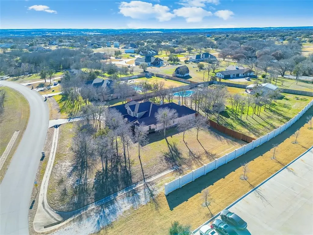 100 Parker Oaks Lane Weatherford TX 76087