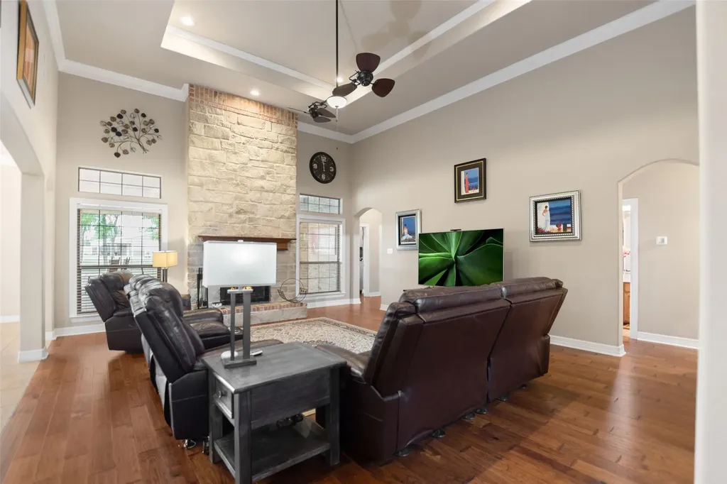 100 Parker Oaks Lane Weatherford TX 76087