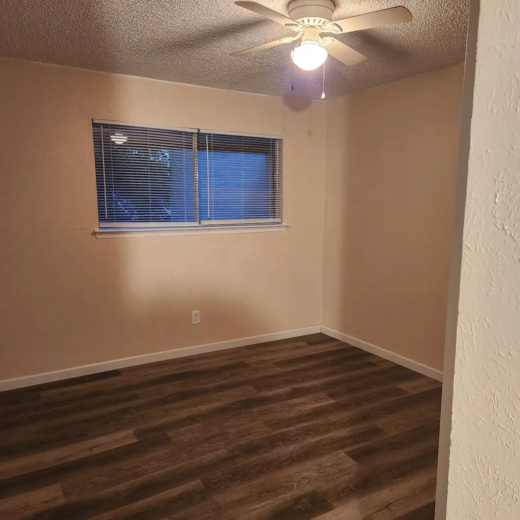 324 Valley Park Drive Garland TX 75043
