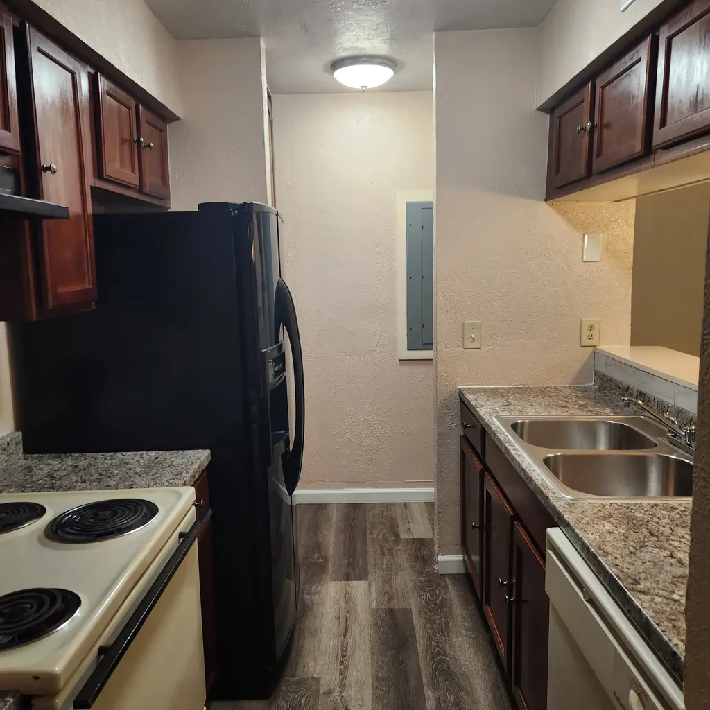 324 Valley Park Drive Garland TX 75043