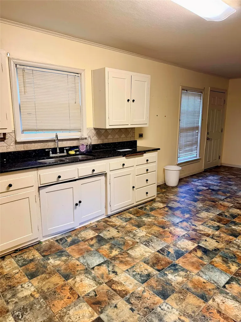 3321 Herring Avenue Waco TX 76708