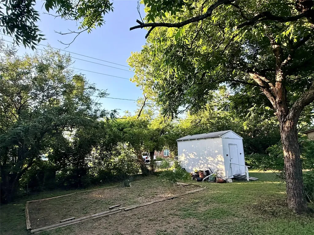 3321 Herring Avenue Waco TX 76708