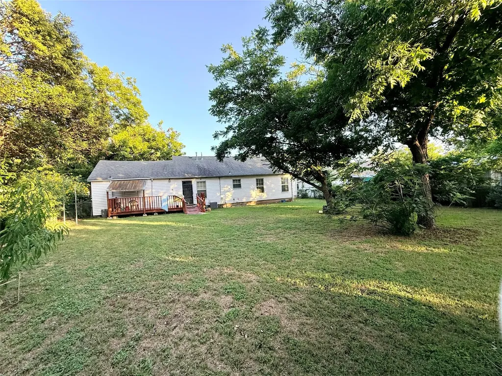 3321 Herring Avenue Waco TX 76708