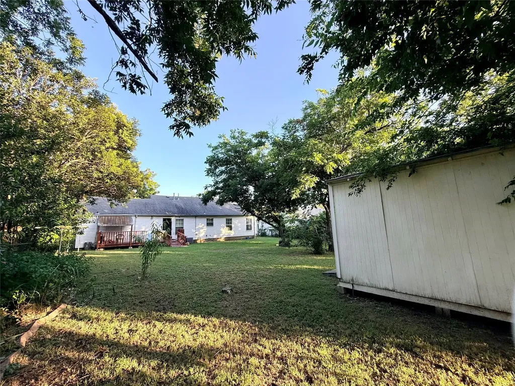 3321 Herring Avenue Waco TX 76708