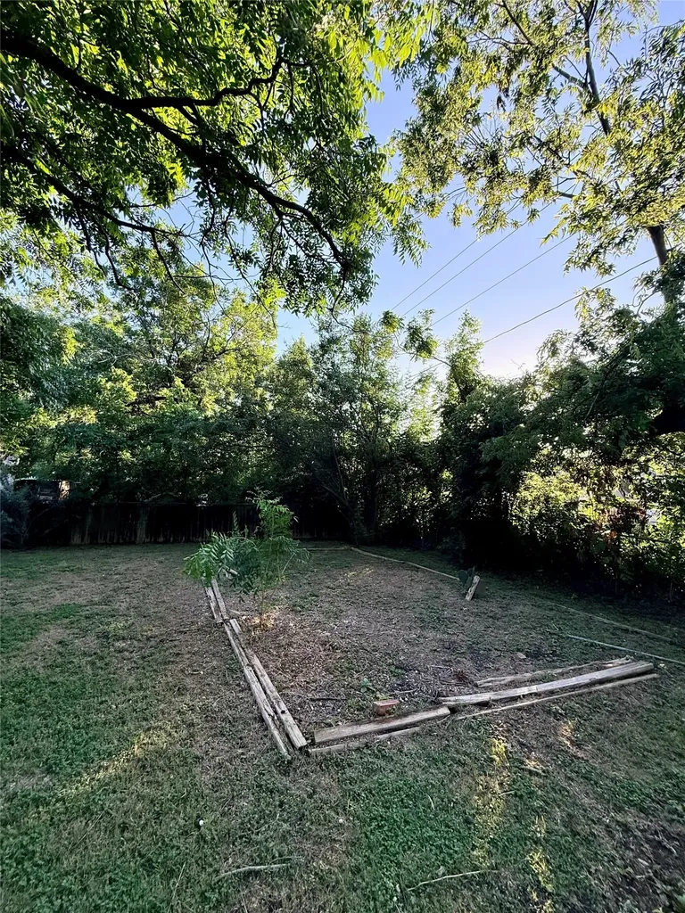 3321 Herring Avenue Waco TX 76708
