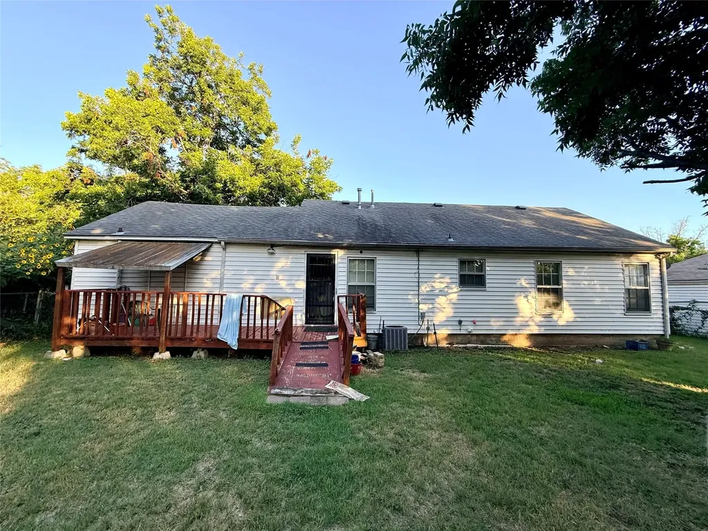 3321 Herring Avenue Waco TX 76708
