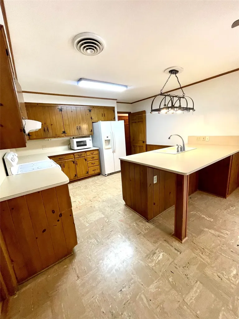 715 S Rusk Street Gainesville TX 76240