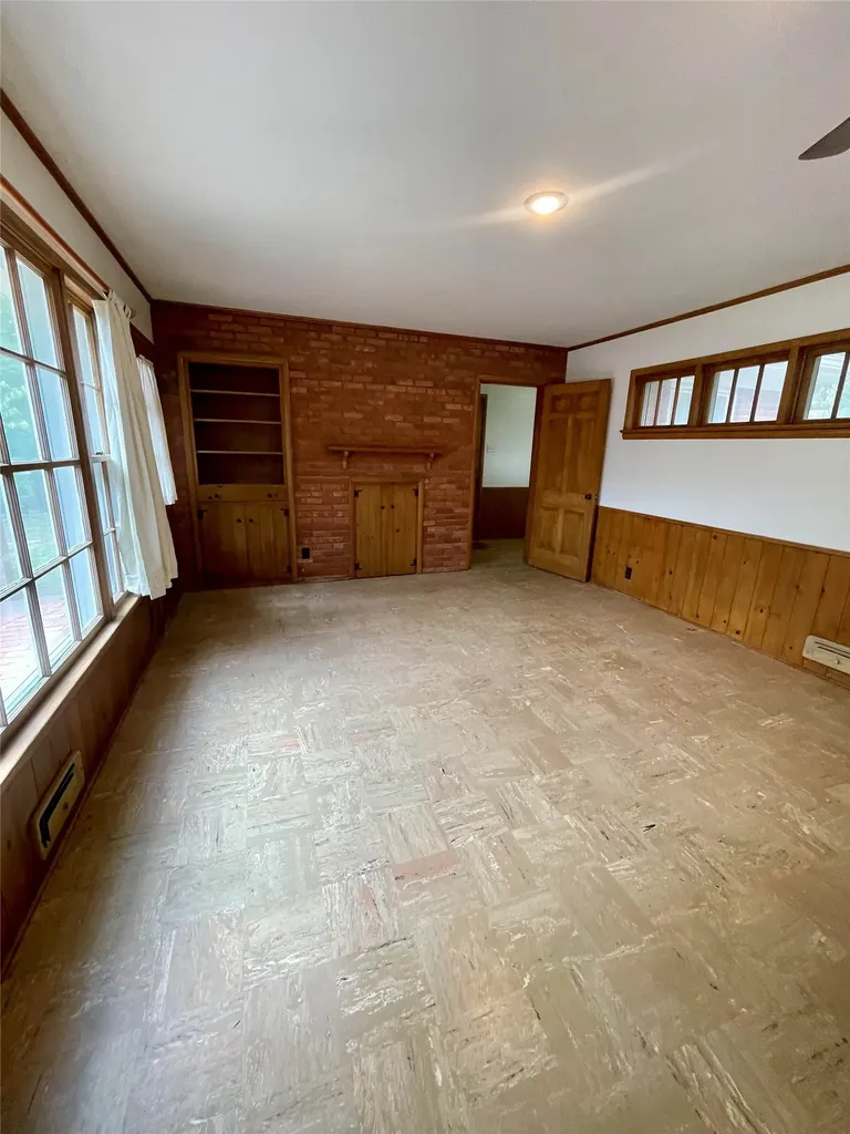715 S Rusk Street Gainesville TX 76240