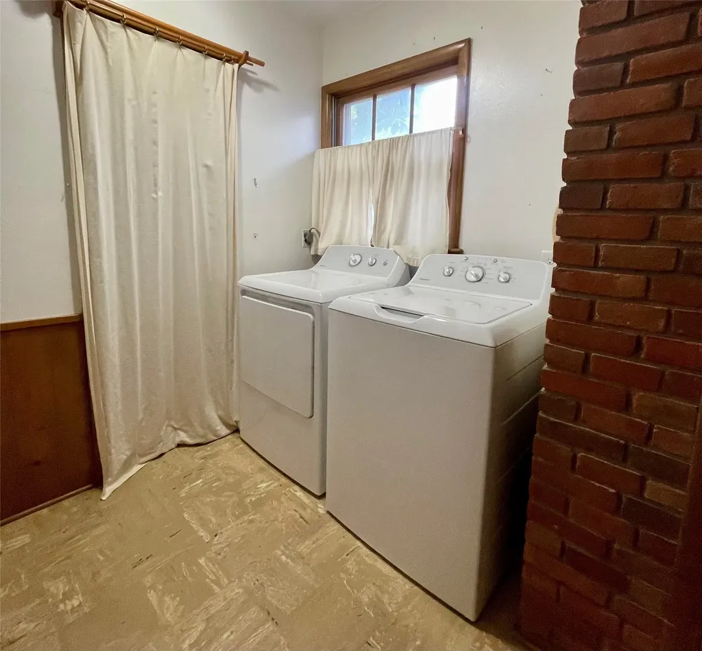 715 S Rusk Street Gainesville TX 76240