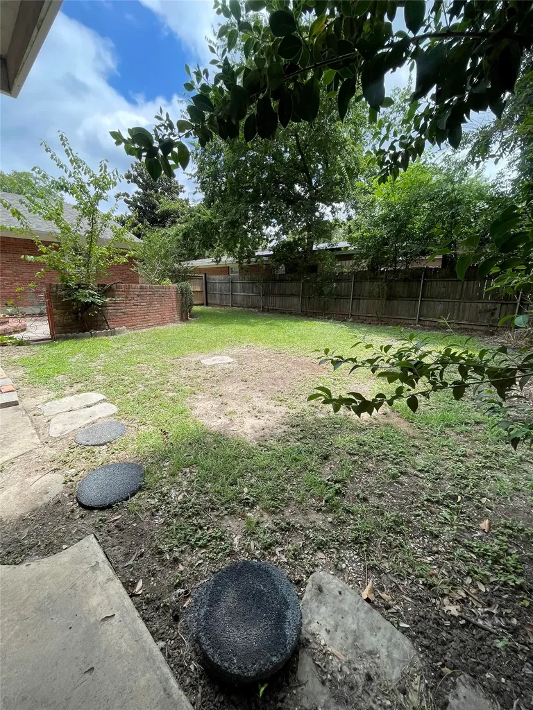 715 S Rusk Street Gainesville TX 76240