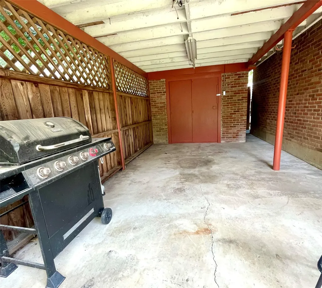 715 S Rusk Street Gainesville TX 76240