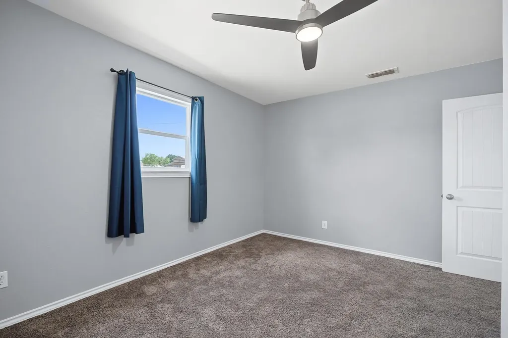 611 N Richard Avenue Rotan TX 79546