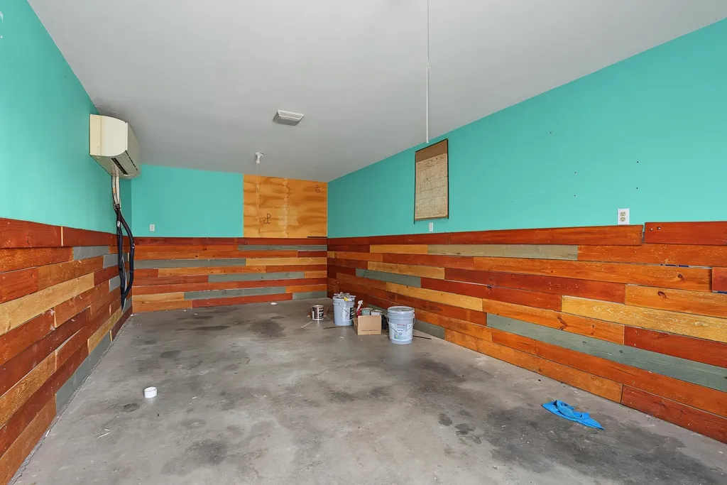611 N Richard Avenue Rotan TX 79546
