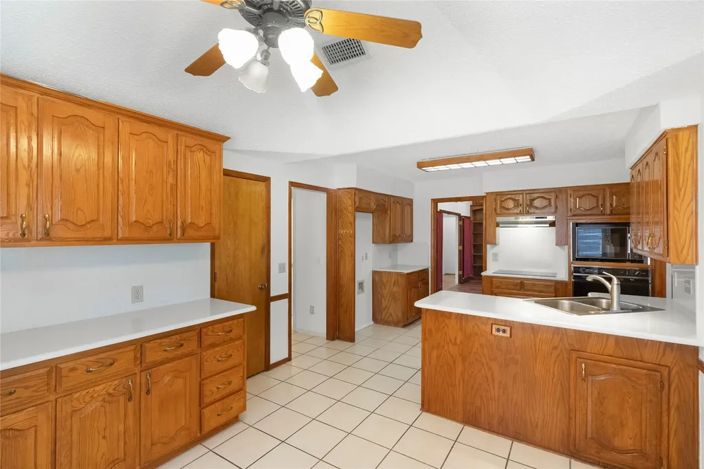 1226 Stillwater Trail Carrollton TX 75007