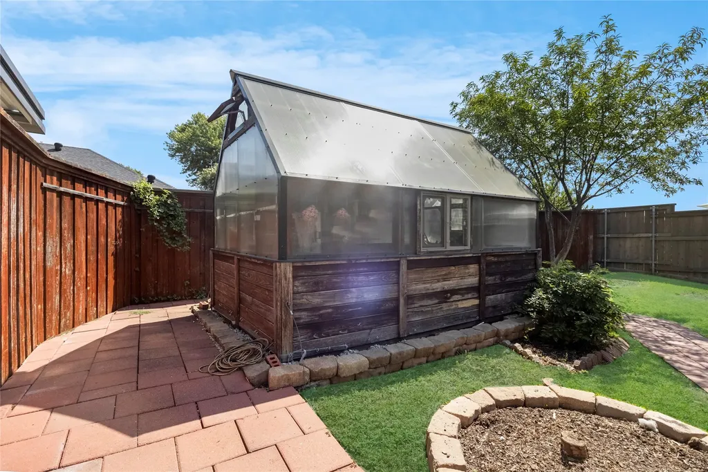 1226 Stillwater Trail Carrollton TX 75007