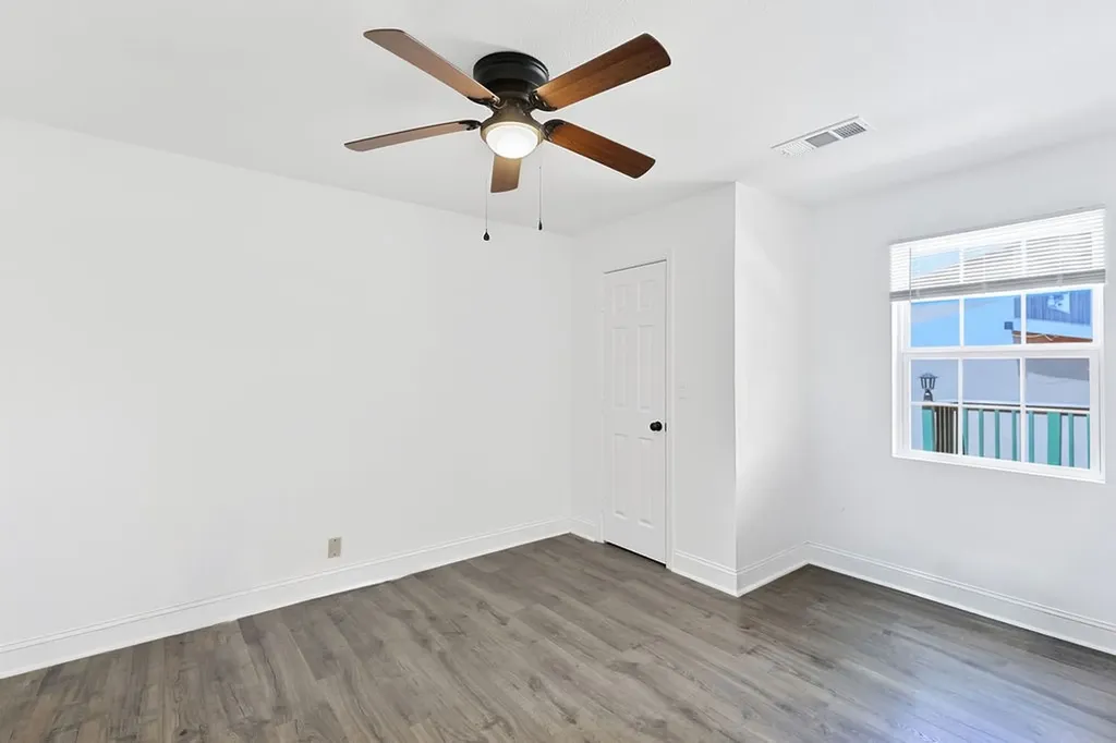 208 Southshore Drive Lone Star TX 75668
