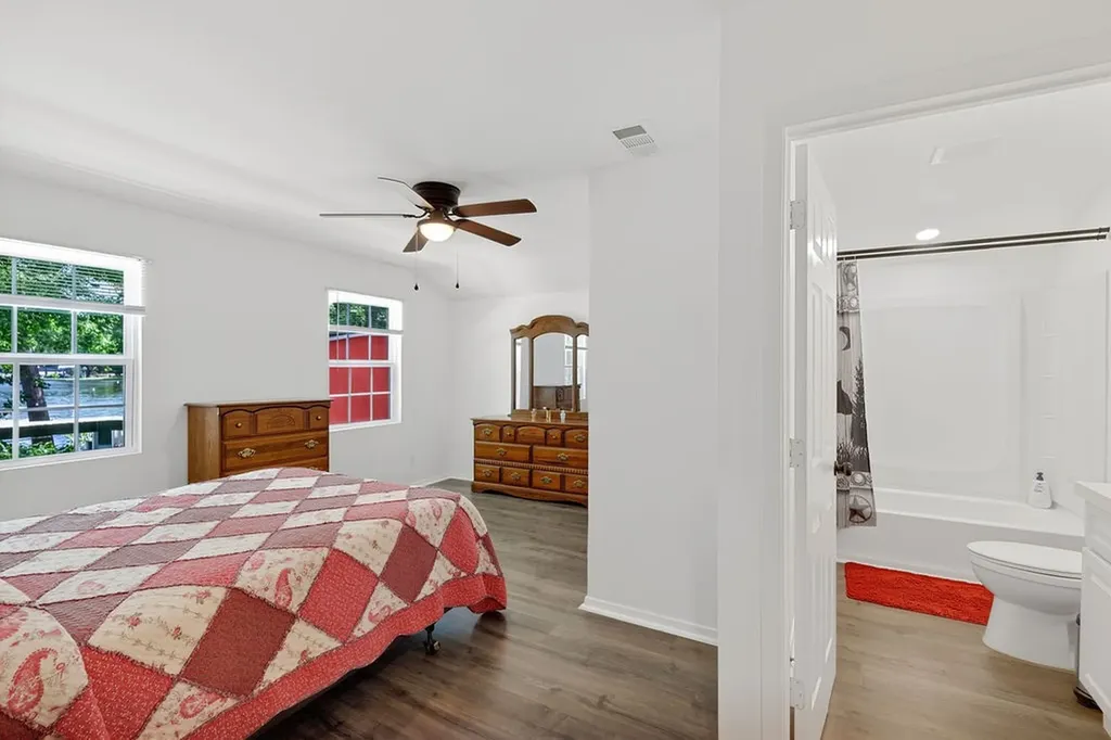 208 Southshore Drive Lone Star TX 75668