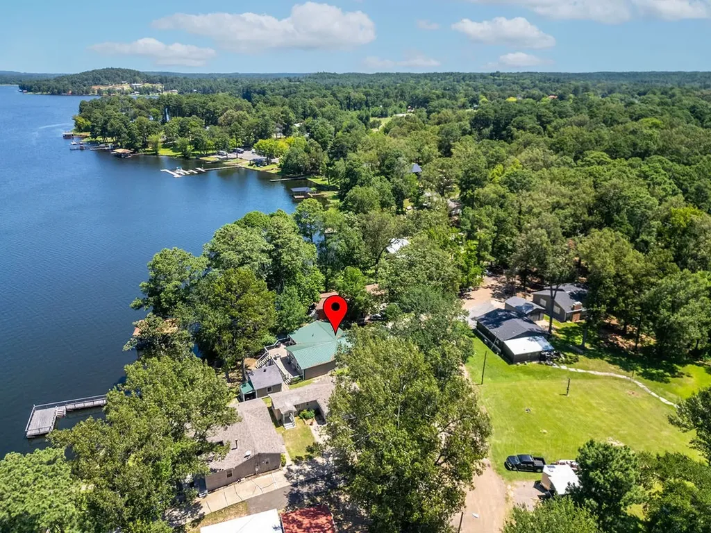 208 Southshore Drive Lone Star TX 75668